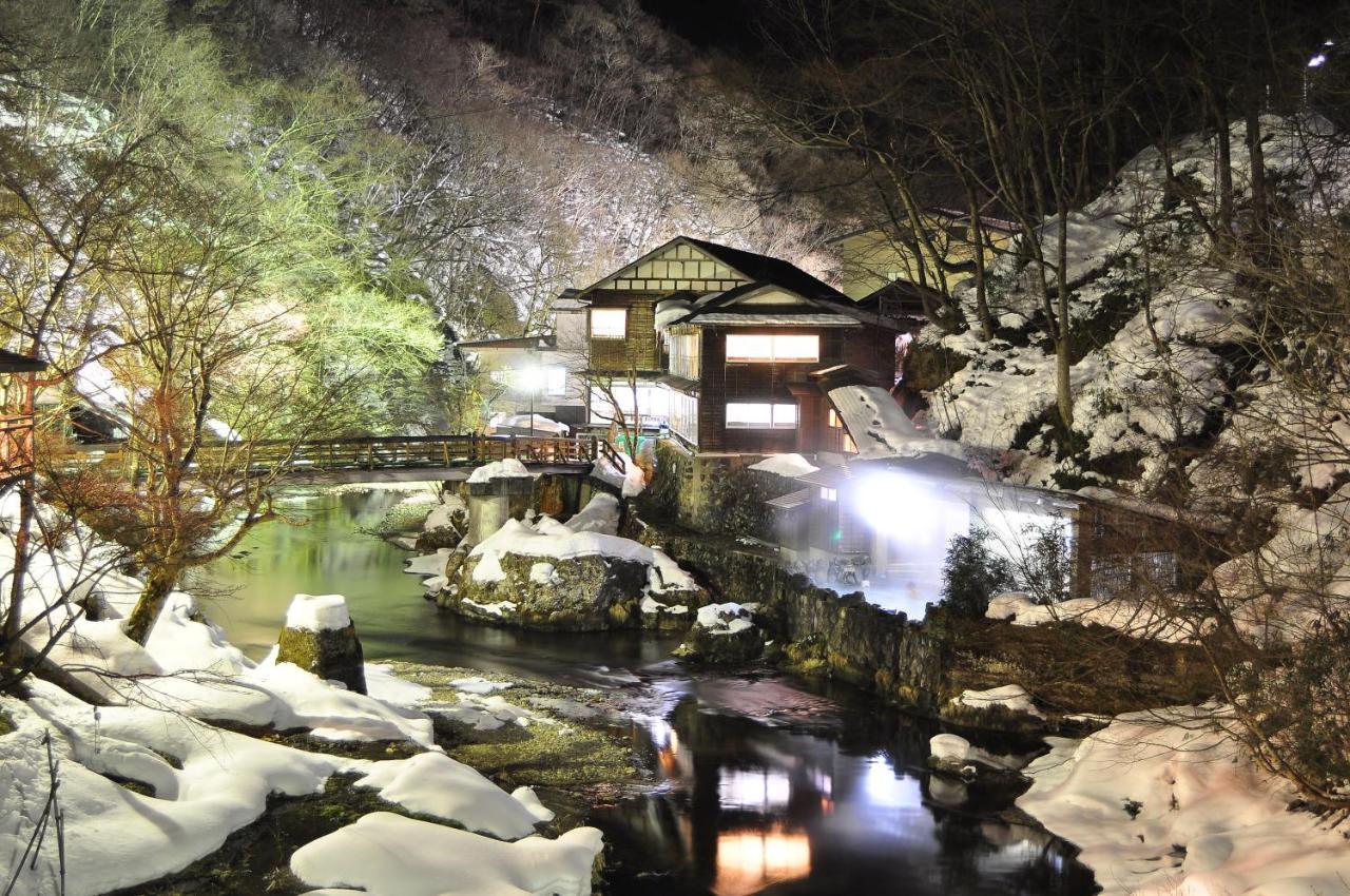 Отель Osawa Onsen Sansuikaku Ханамаки Экстерьер фото