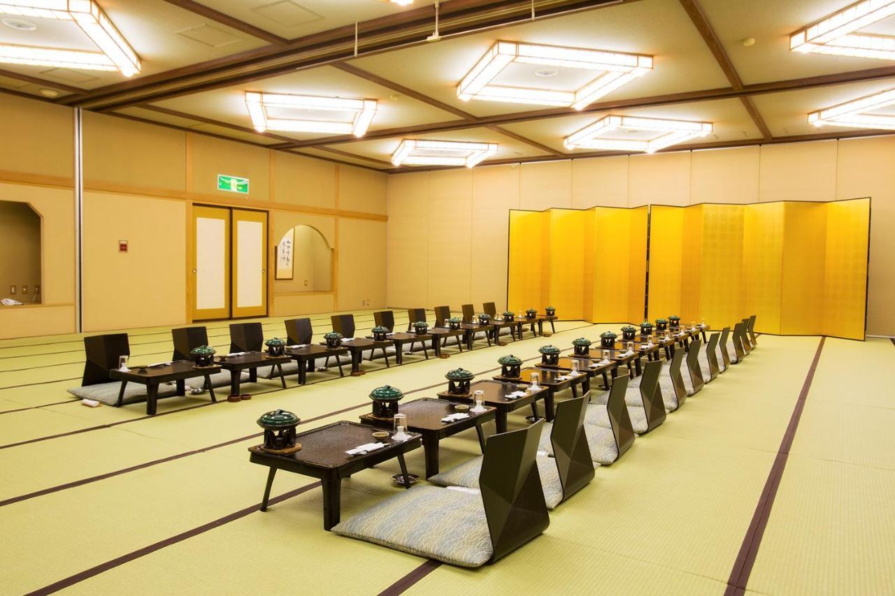 Отель Osawa Onsen Sansuikaku Ханамаки Экстерьер фото
