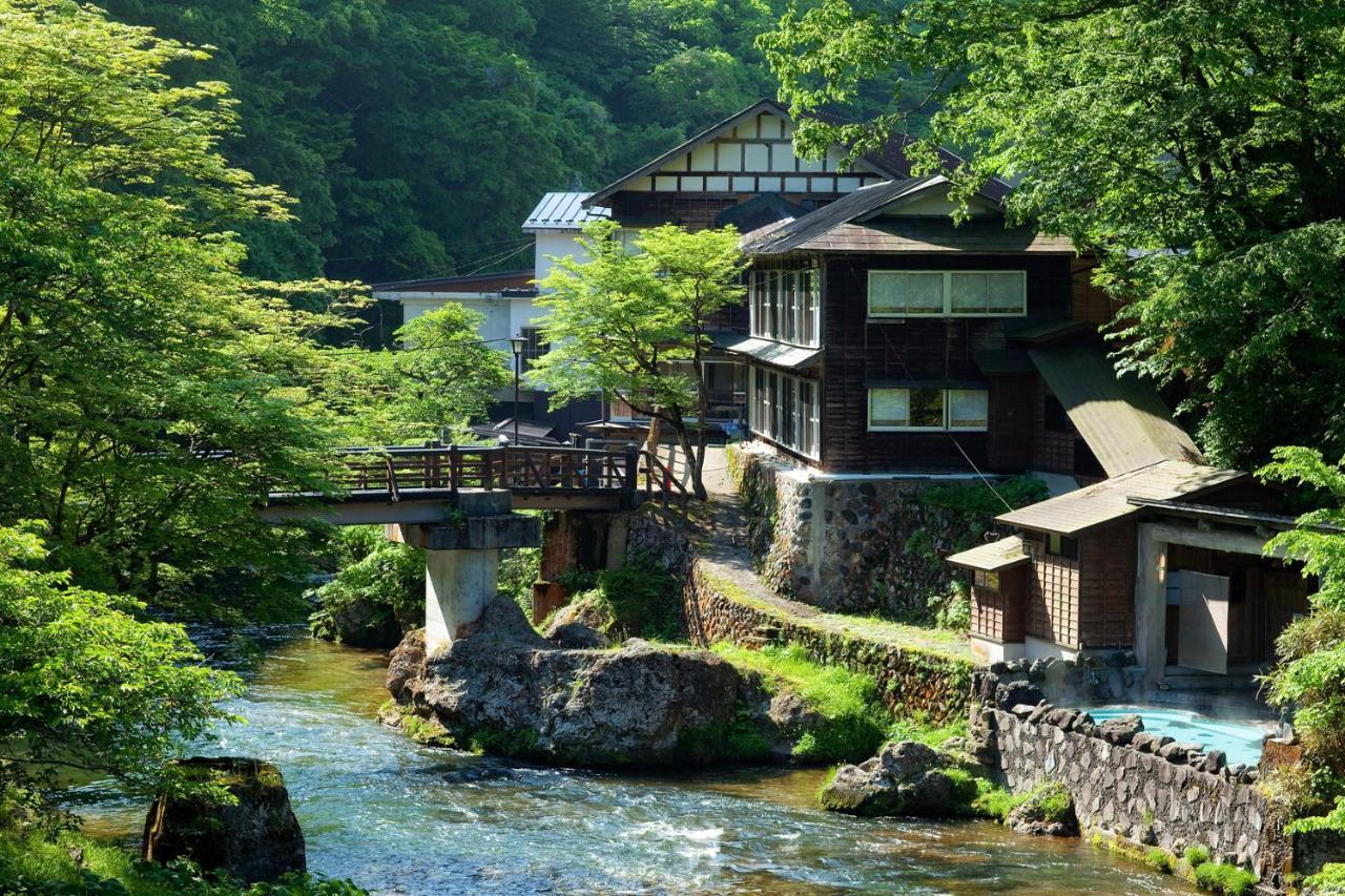 Отель Osawa Onsen Sansuikaku Ханамаки Экстерьер фото