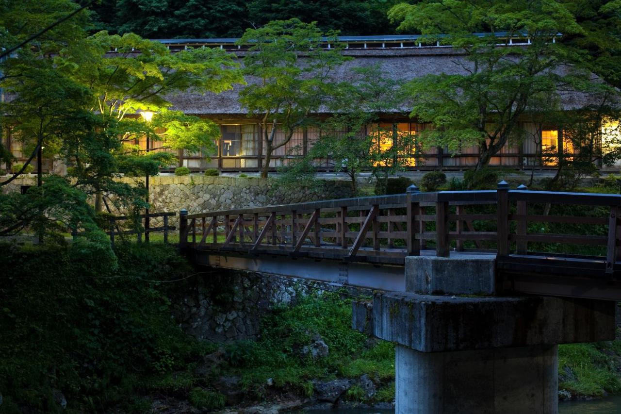 Отель Osawa Onsen Sansuikaku Ханамаки Экстерьер фото